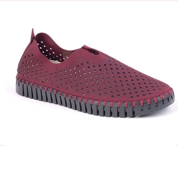 ILSE JACOBSEN TULIP PERFORATED SLIP-ON SNEAKERS - Picture 2 of 10